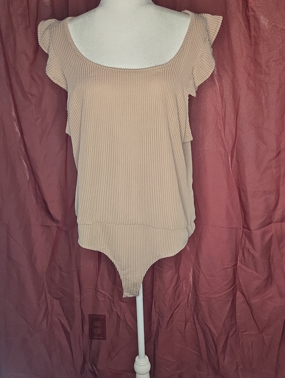 Ribbed Flutter-Sleeve Bodysuit in Light Beige